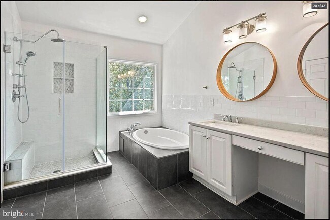 Building Photo - 5394 Chieftain Cir