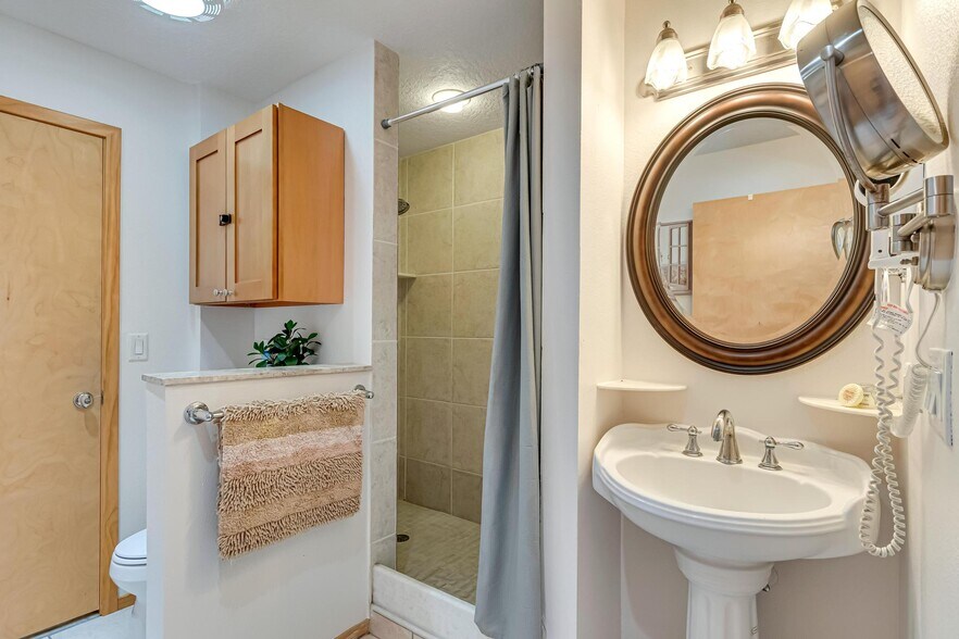 Building Photo - 101 Palm Harbor Pky