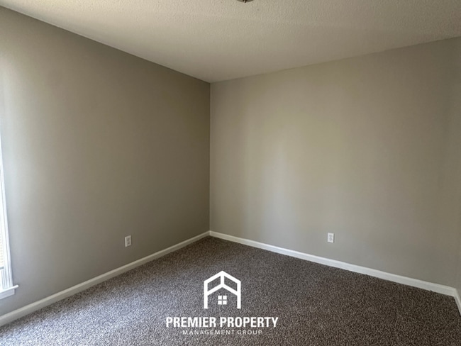 Building Photo - Charming 3BR/2BA Home in Bartlett Cove | Hardwood Floors, Fireplace & Fenced Yard