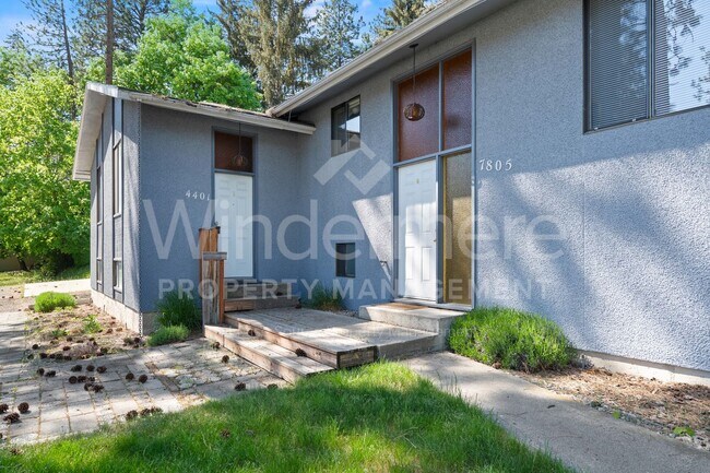 Building Photo - 7805 E Upriver Dr