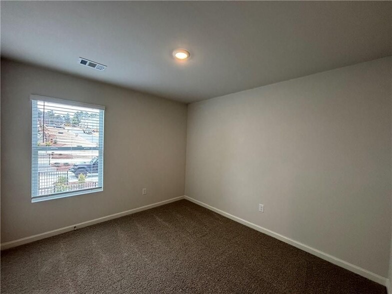 Building Photo - 6652 Parson St