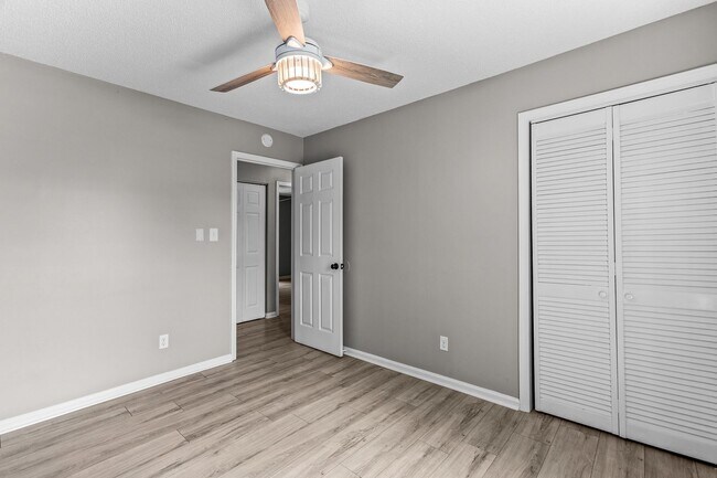 Building Photo - Cottage Charm Near Piney Green