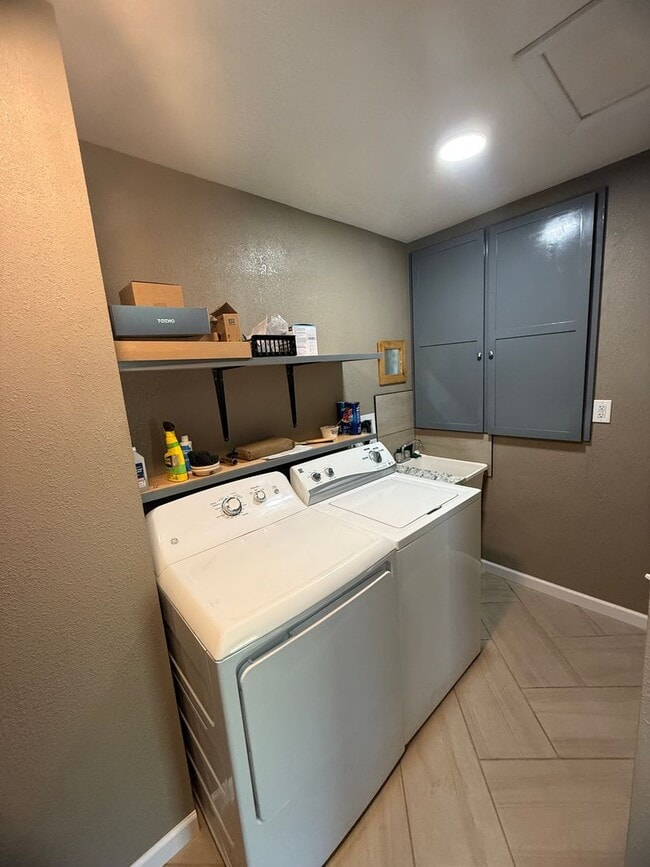 Building Photo - 4354 Greensprings Dr