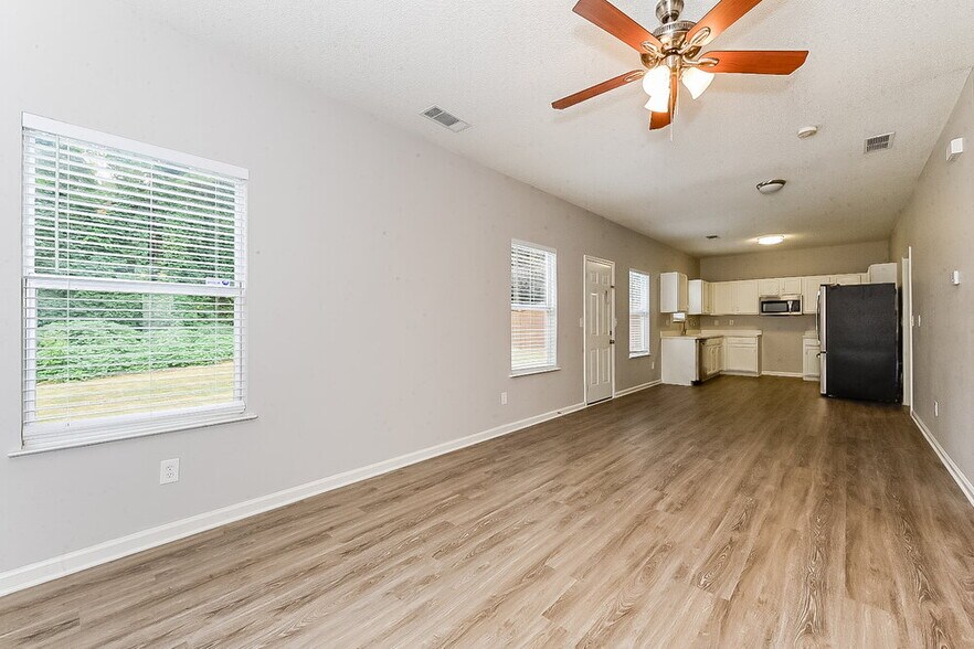 Building Photo - 1618 Thornwick Trace