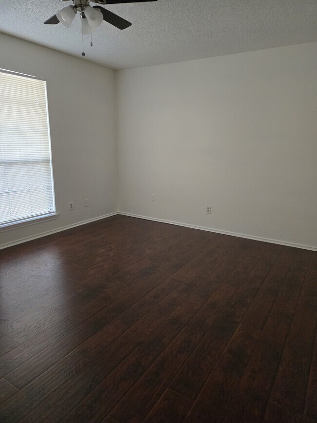 Building Photo - 4028 O B Crowe Dr