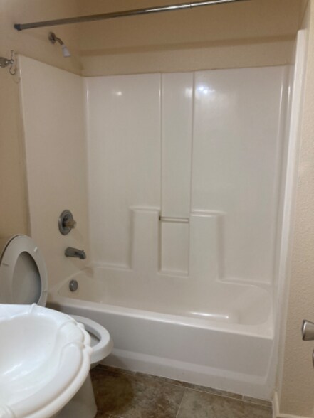 Building Photo - 5909 Cielo De Oro Pl