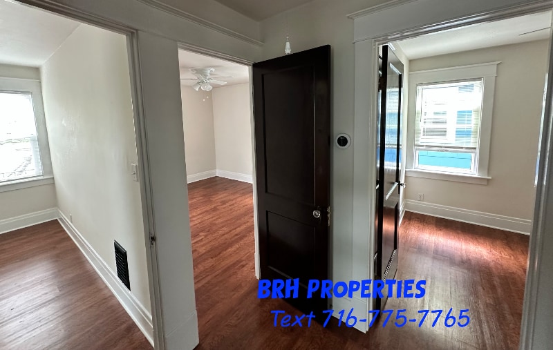 Building Photo - 100 Somerton Ave