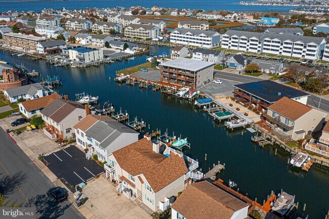 Building Photo - 148 Captains Quarters Rd