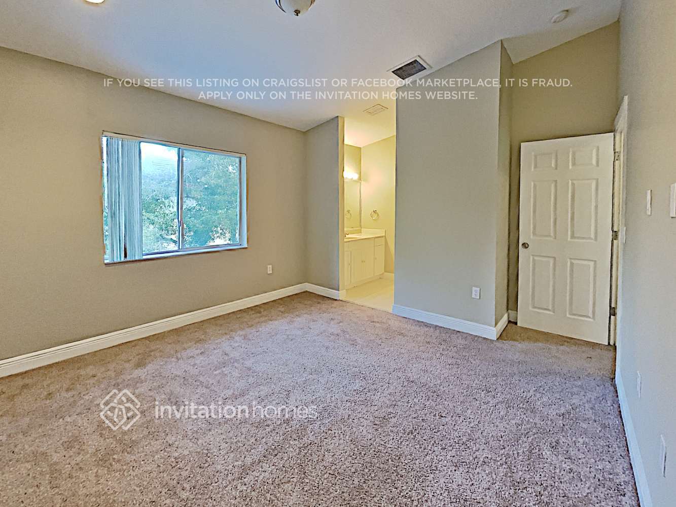 Building Photo - 4942 SW 66th Terrace