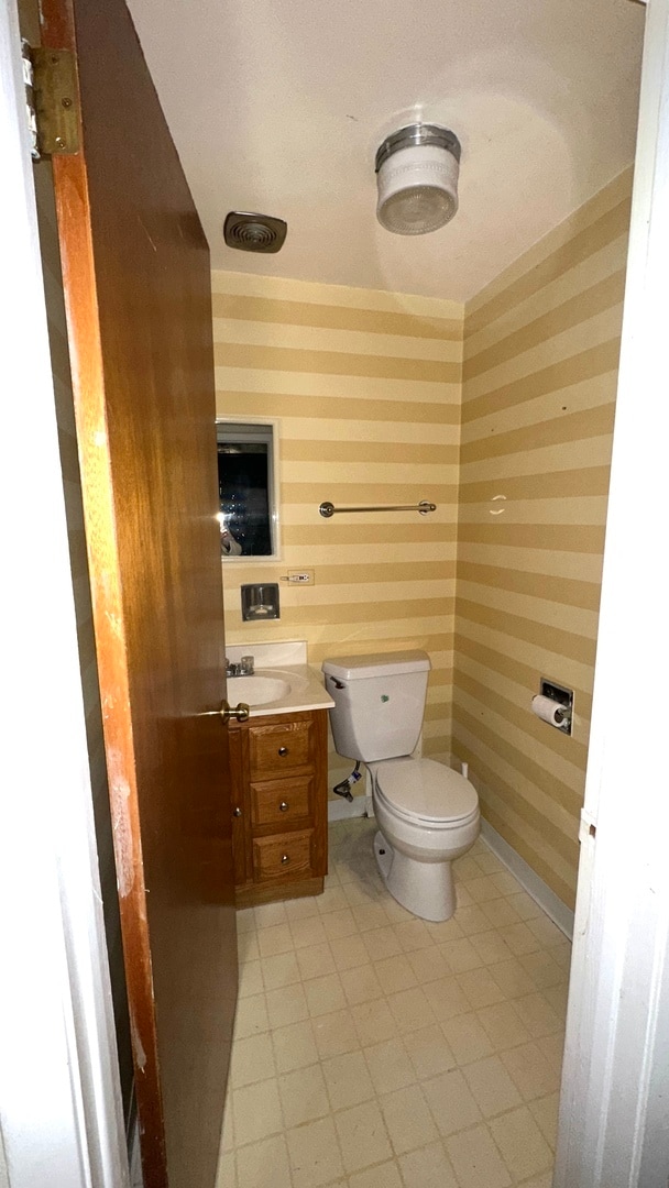 Building Photo - 9067 N Clifton Ave