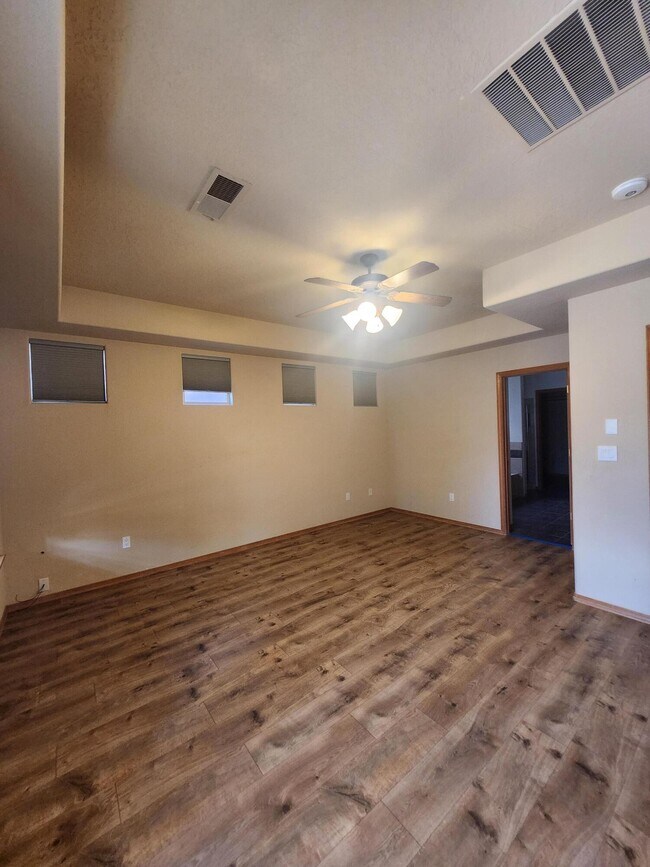 Building Photo - 13243 Silver Peak Pl NE