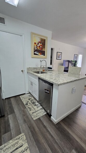 Building Photo - 4361 W McNab Rd