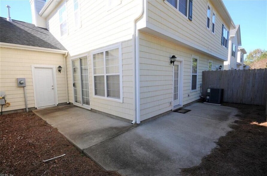 Building Photo - 5320 Hayton Way