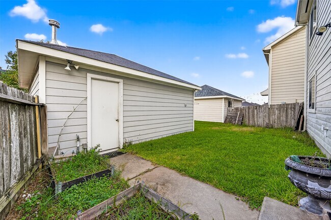 Building Photo - 20721 Patriot Park Ln