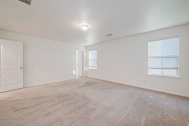 Building Photo - 7106 Escondido Dr