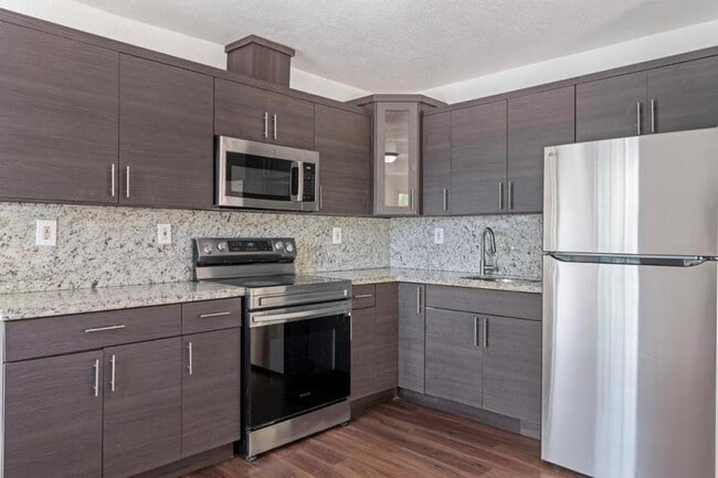 Building Photo - 2 bedroom in North Miami FL 33150