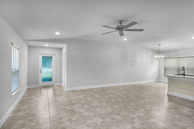 Building Photo - 1063 Grantham Ln