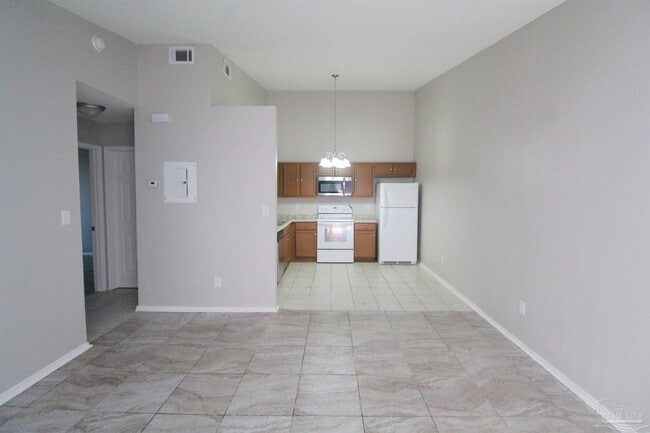 Building Photo - 6810 Tiki Ln
