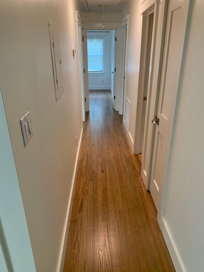 Building Photo - 414 Charles Ct