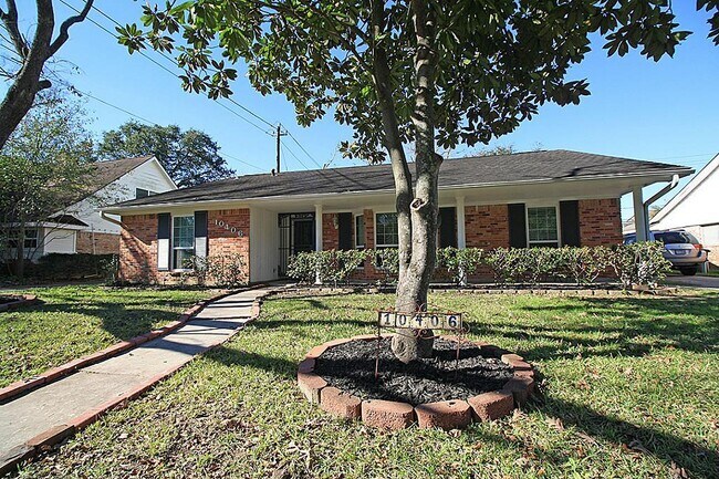 Building Photo - 10406 Bob White Dr