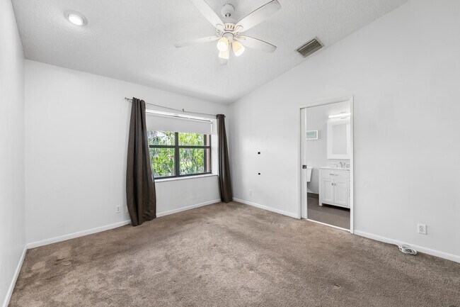 Building Photo - 10691 NW 14th St