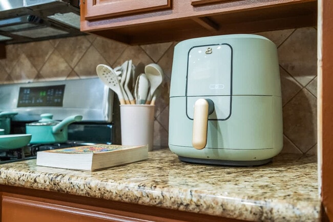 Building Photo - 2003 Pierce Ct