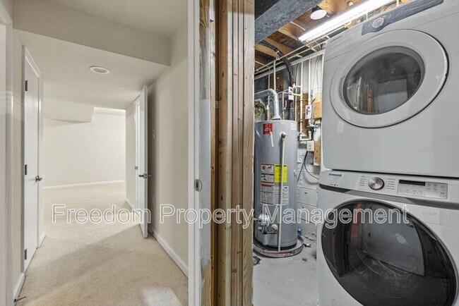 Building Photo - 5256 Sudberry Ln