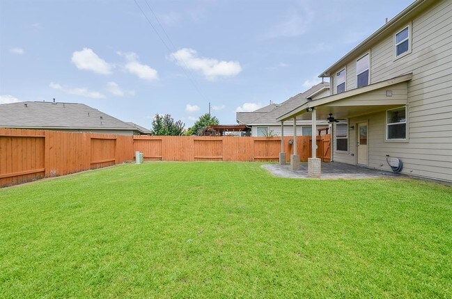 Building Photo - 25135 Ginger Ranch Dr
