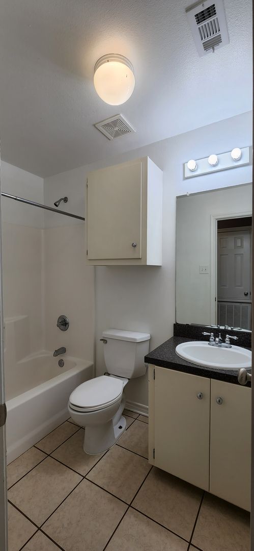 Building Photo - 2262 FM2864