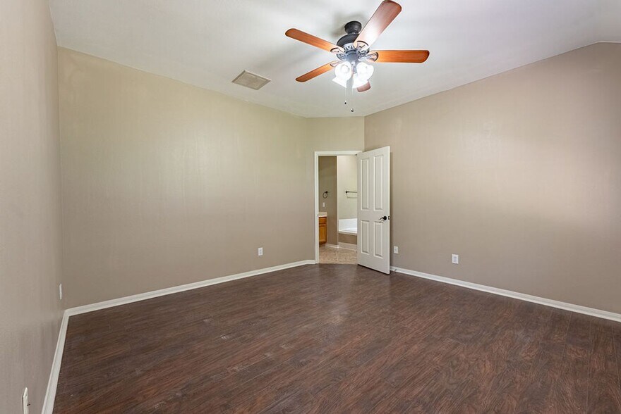 Building Photo - 12520 Wethersby Way