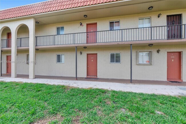 Building Photo - 6060 Forest Hill Blvd