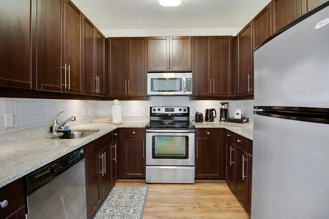 Building Photo - 200 S Peyton St