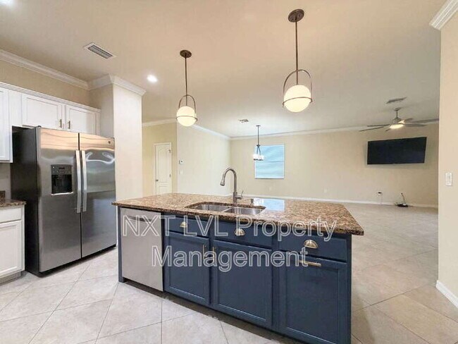 Building Photo - 9453 River Otter Dr