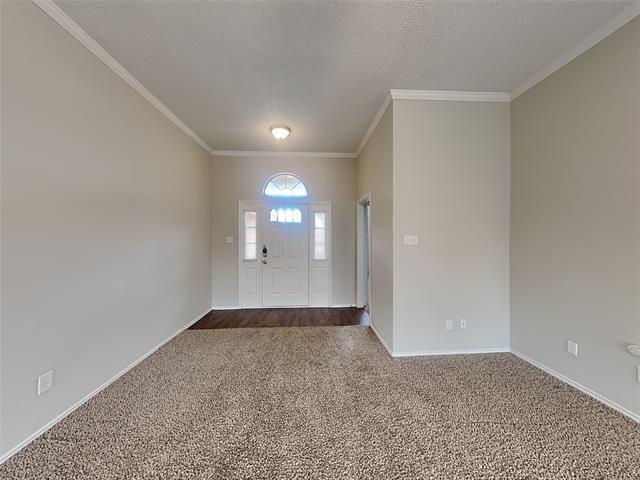 Building Photo - 813 NW Park Meadow Ln