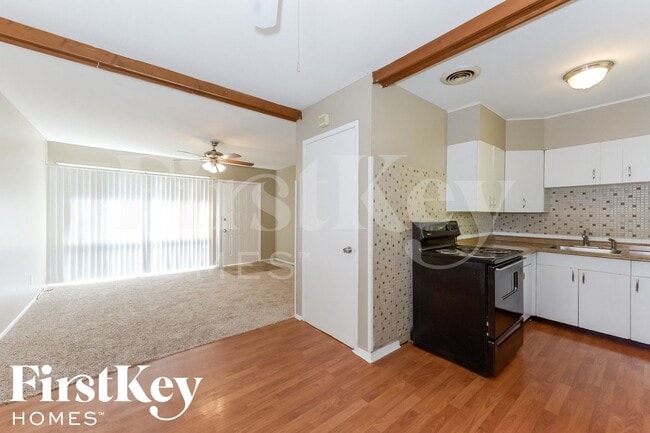 Building Photo - 7508 E 50th Terrace