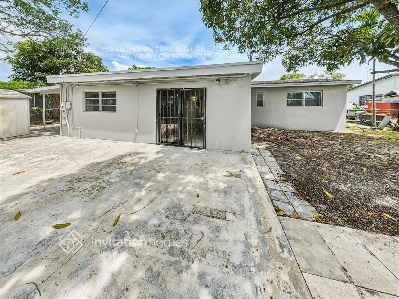 Building Photo - 1270 NW 196th St