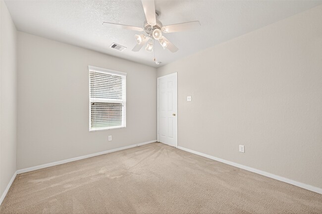 Building Photo - 3031 View Valley Trail