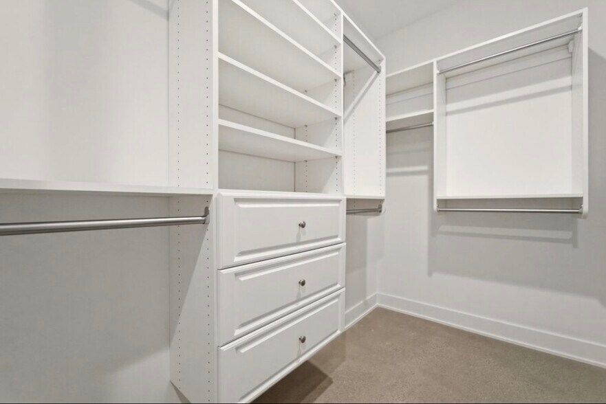master closet - 331 Cherryhill St
