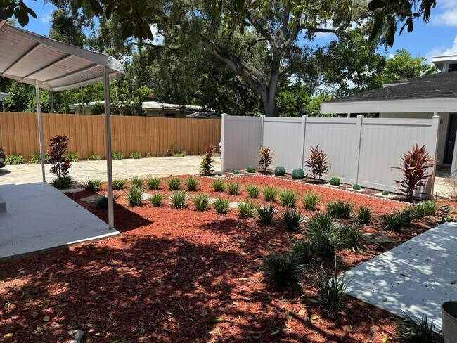 Building Photo - $2,690