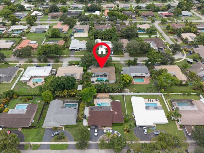 Building Photo - 7460 NW 7th Ct