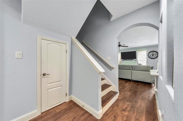 Building Photo - 619 Rosemead Dr