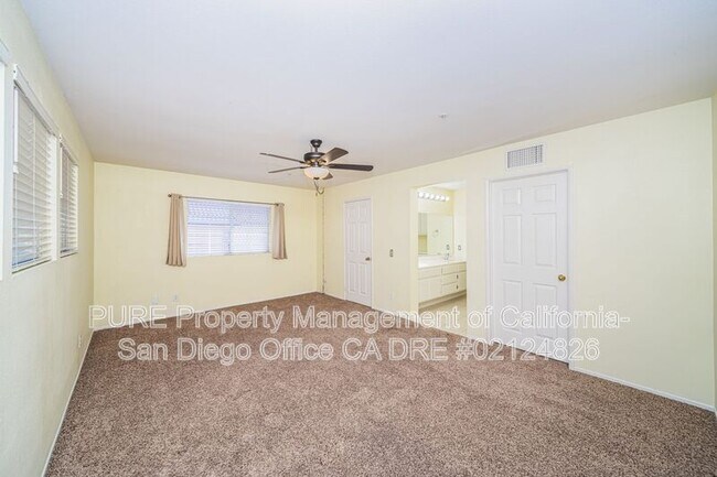 Building Photo - 31977 Arlington Cir