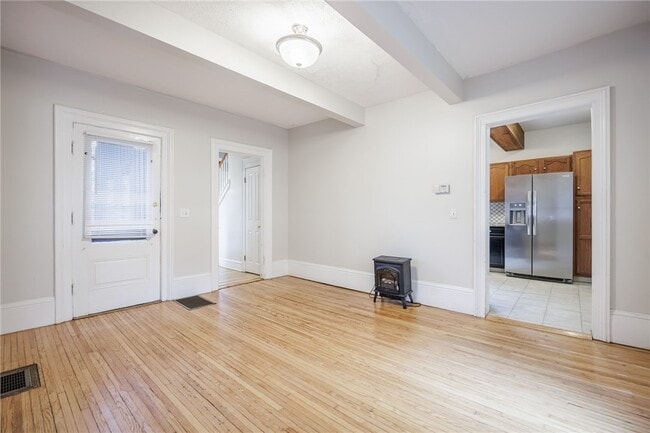 Building Photo - 1874 Blossom Rd