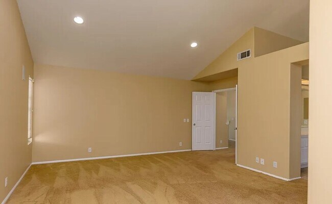 Building Photo - Oak Park 2 story cul-de-sac home