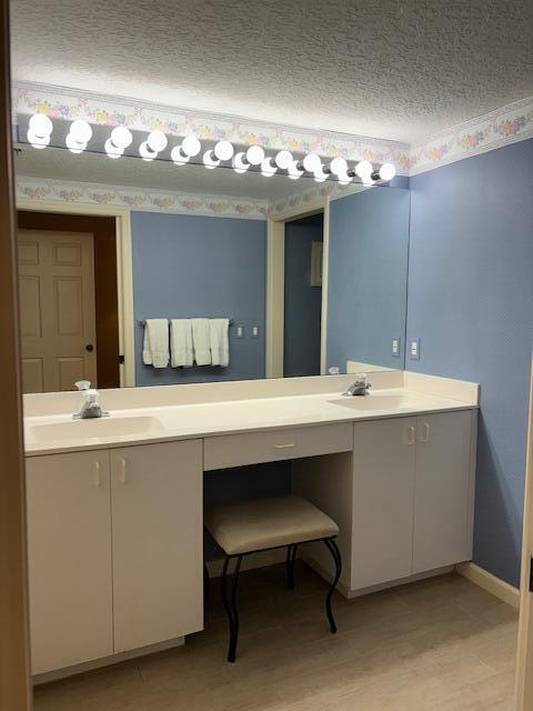 Building Photo - 16870 Island Cove Dr
