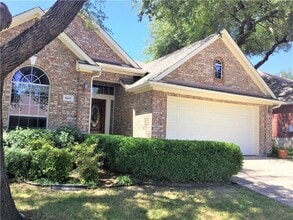 Building Photo - 6101 Mesa Grande Dr