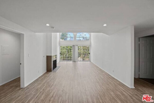 Building Photo - 11711 Ohio Ave