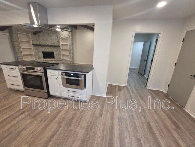 Building Photo - 11612 S 100th E Ave