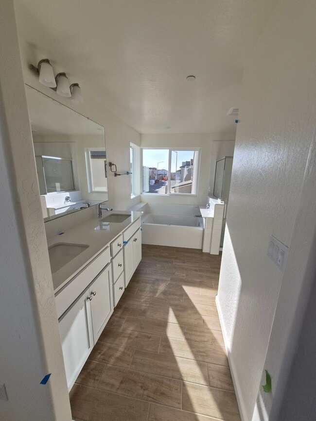 Building Photo - Modern 3-Bedroom Home in the Exclusive Elev8ions Neighborhood of Clovis!