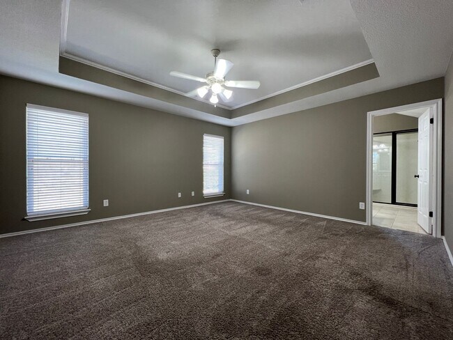 Building Photo - Single Family Home